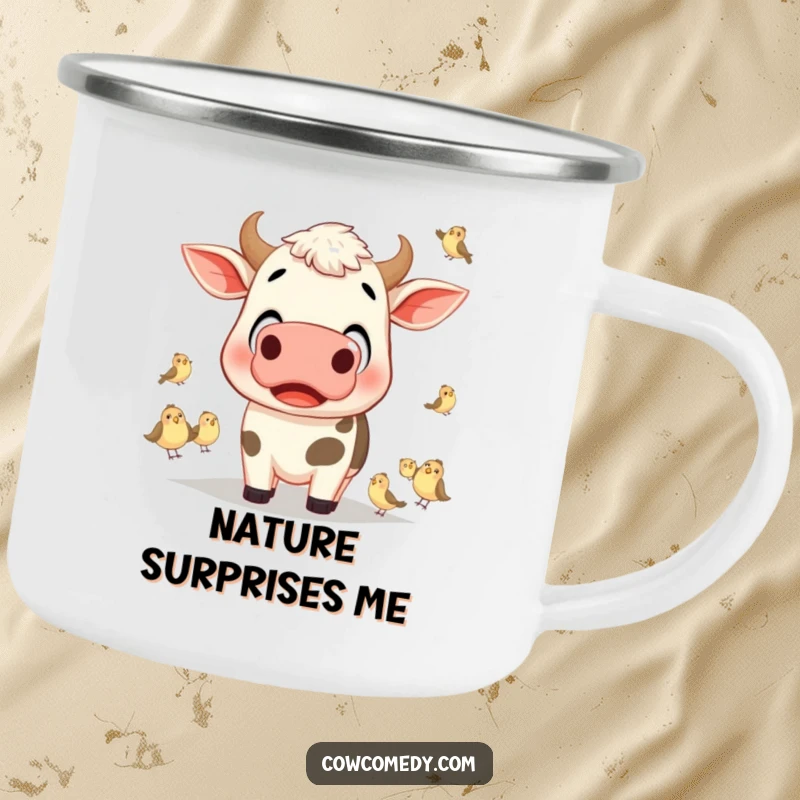 Funny cow with wide eyes watching small birds on a sturdy camping mug, ideal for outdoor enjoyment.